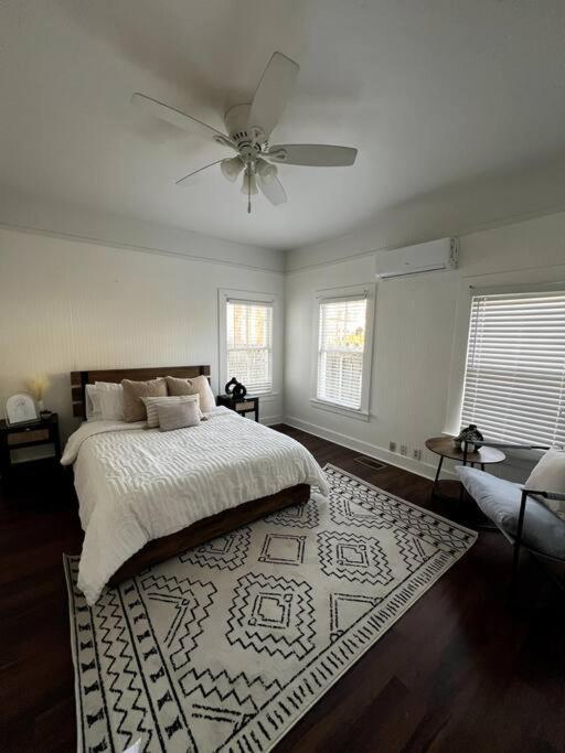 Апартаменти Cedar Street Retreat - Unit B Сейнт-Огастін Екстер'єр фото