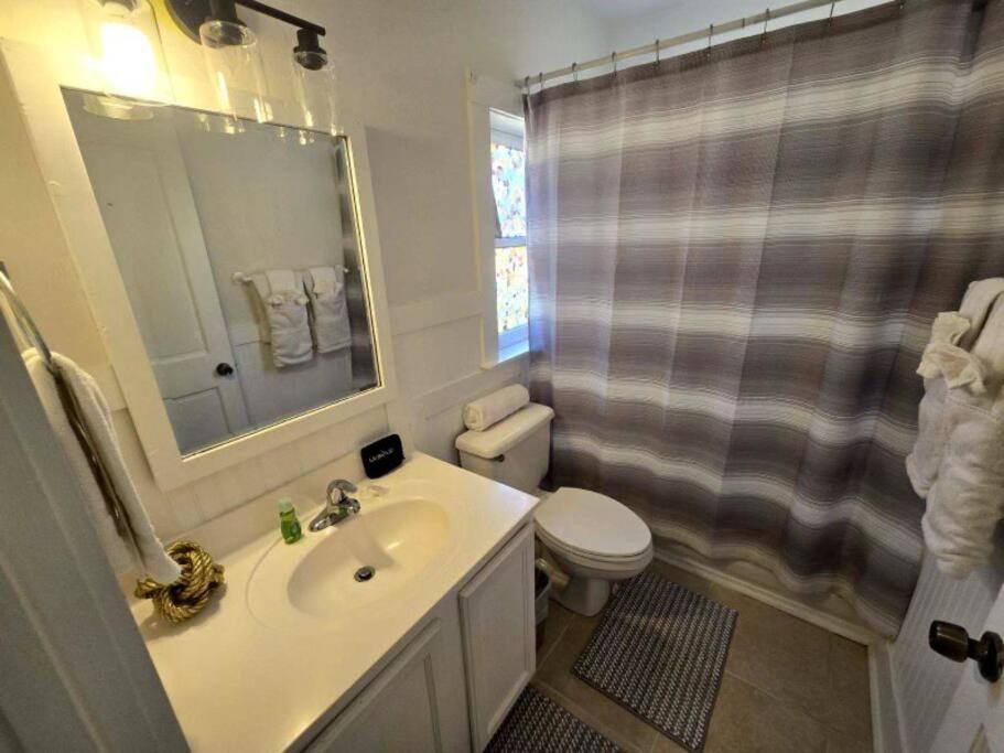 Апартаменти Cedar Street Retreat - Unit B Сейнт-Огастін Екстер'єр фото
